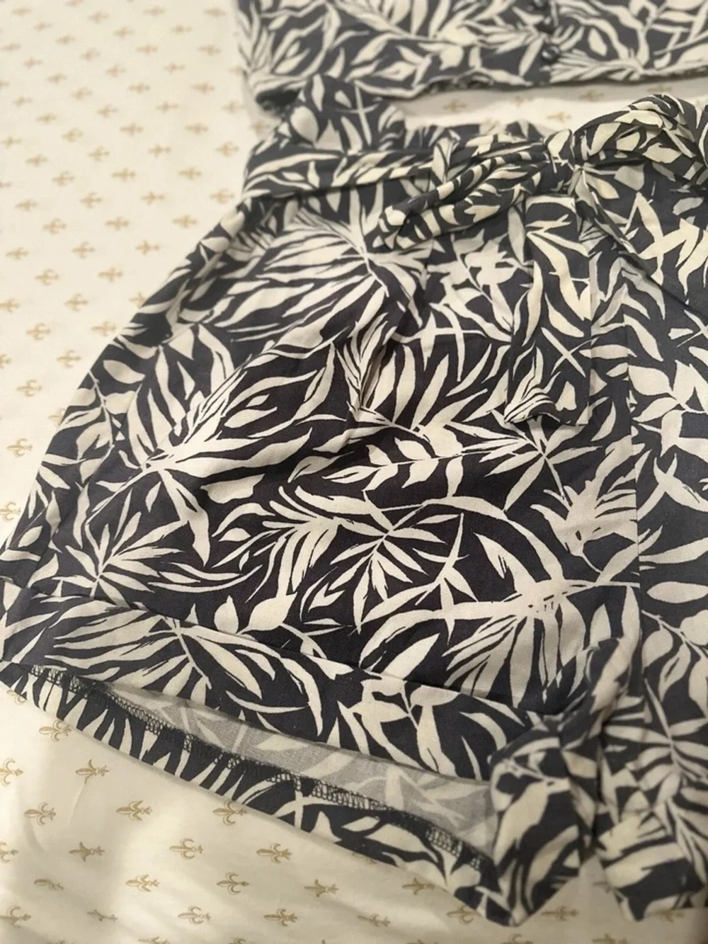 Black and White Leaf Print Crop Top and Shorts Set
